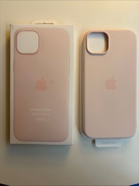 Apple iPhone 15 Plus Silicone Case - Light Pink